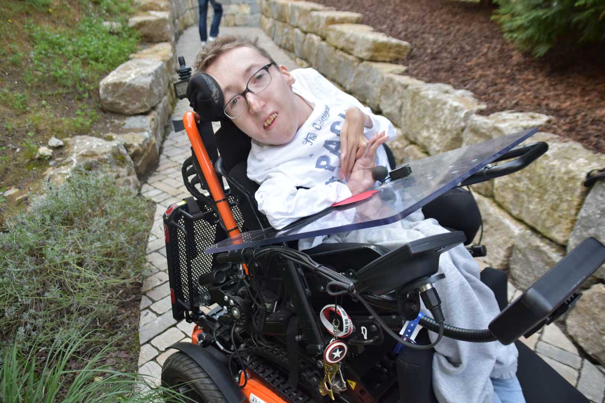 Anderas Huber in seinem Rollstuhl | Gründer von Handicap Games